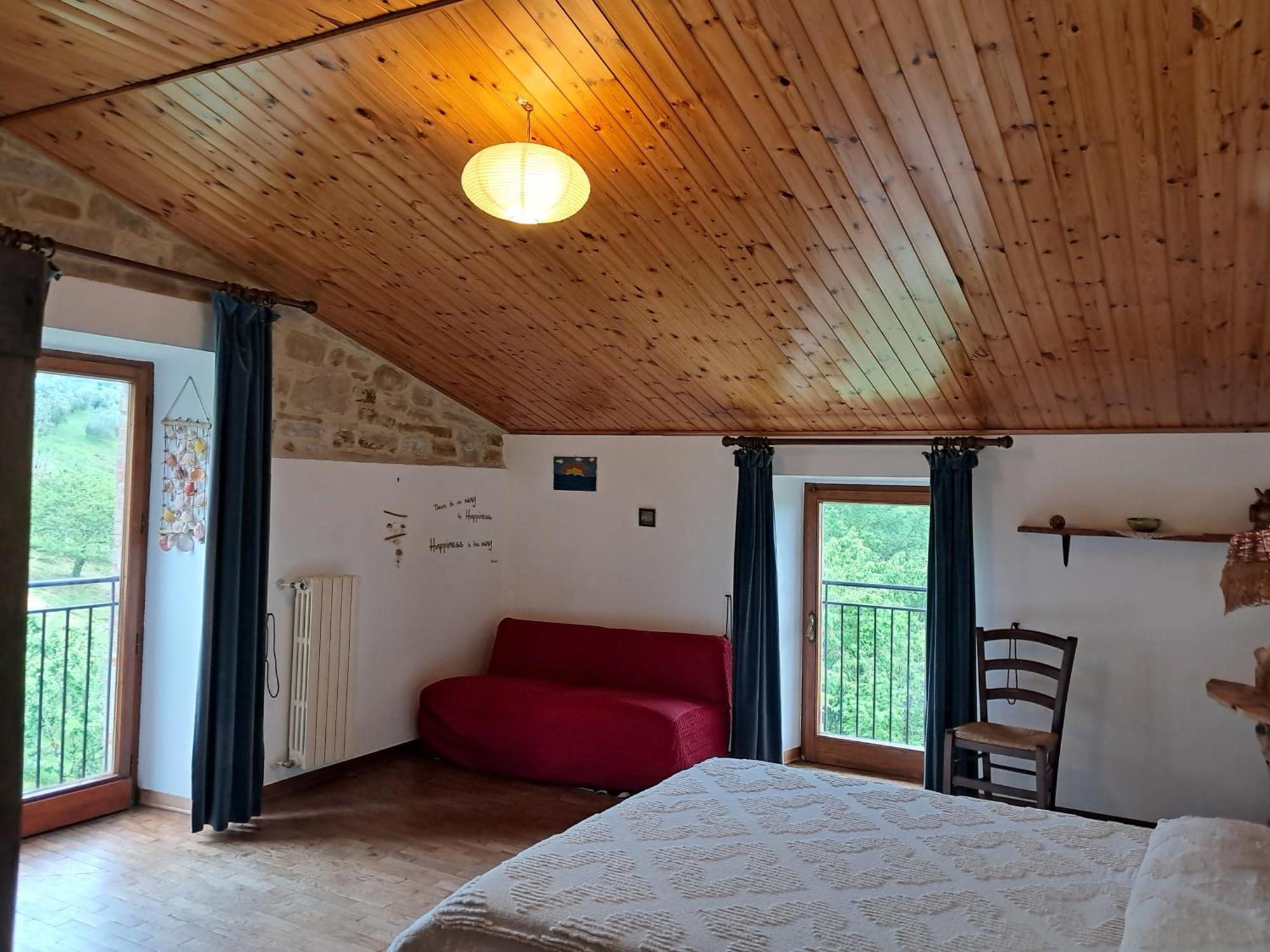 La Fonte B&B П'єтралунга Екстер'єр фото