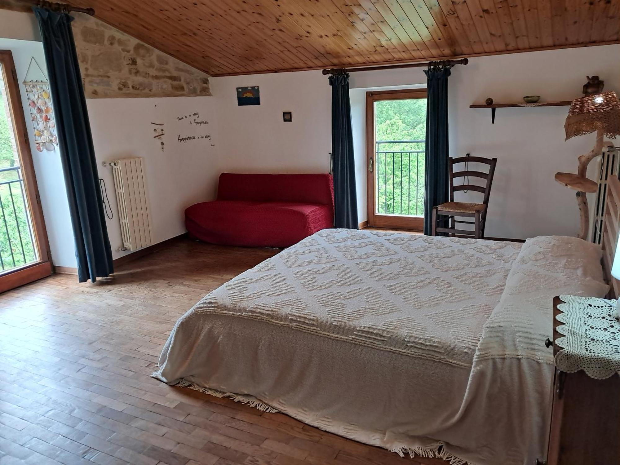La Fonte B&B П'єтралунга Екстер'єр фото